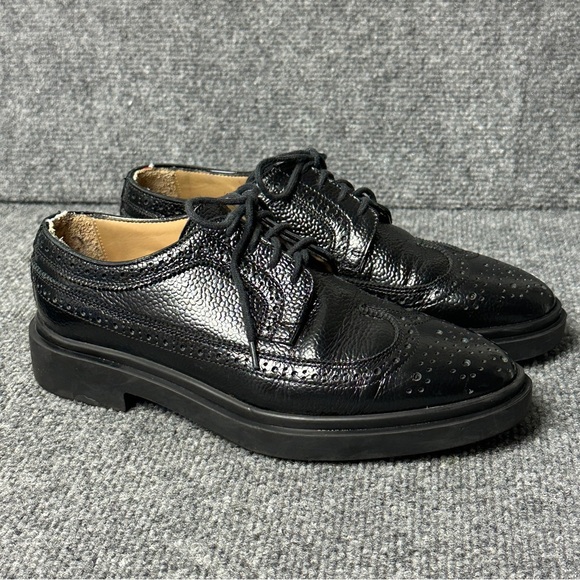 Thom Browne men’s 37 laceup loafers Pebble Grain Longwing Brogues old money main image 12